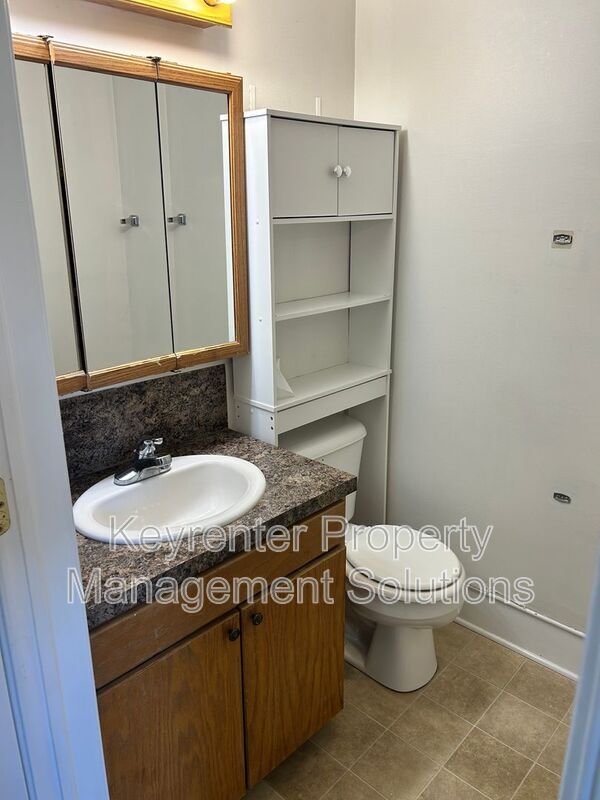 Building Photo - 209 Tanner Ln