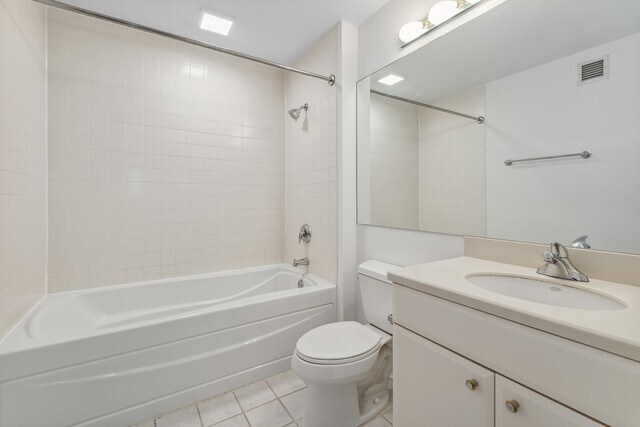 Building Photo - 33 W Ontario St