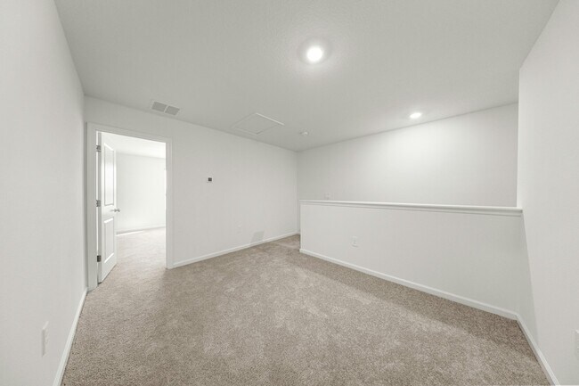 Building Photo - 4883 SW 81st Lp