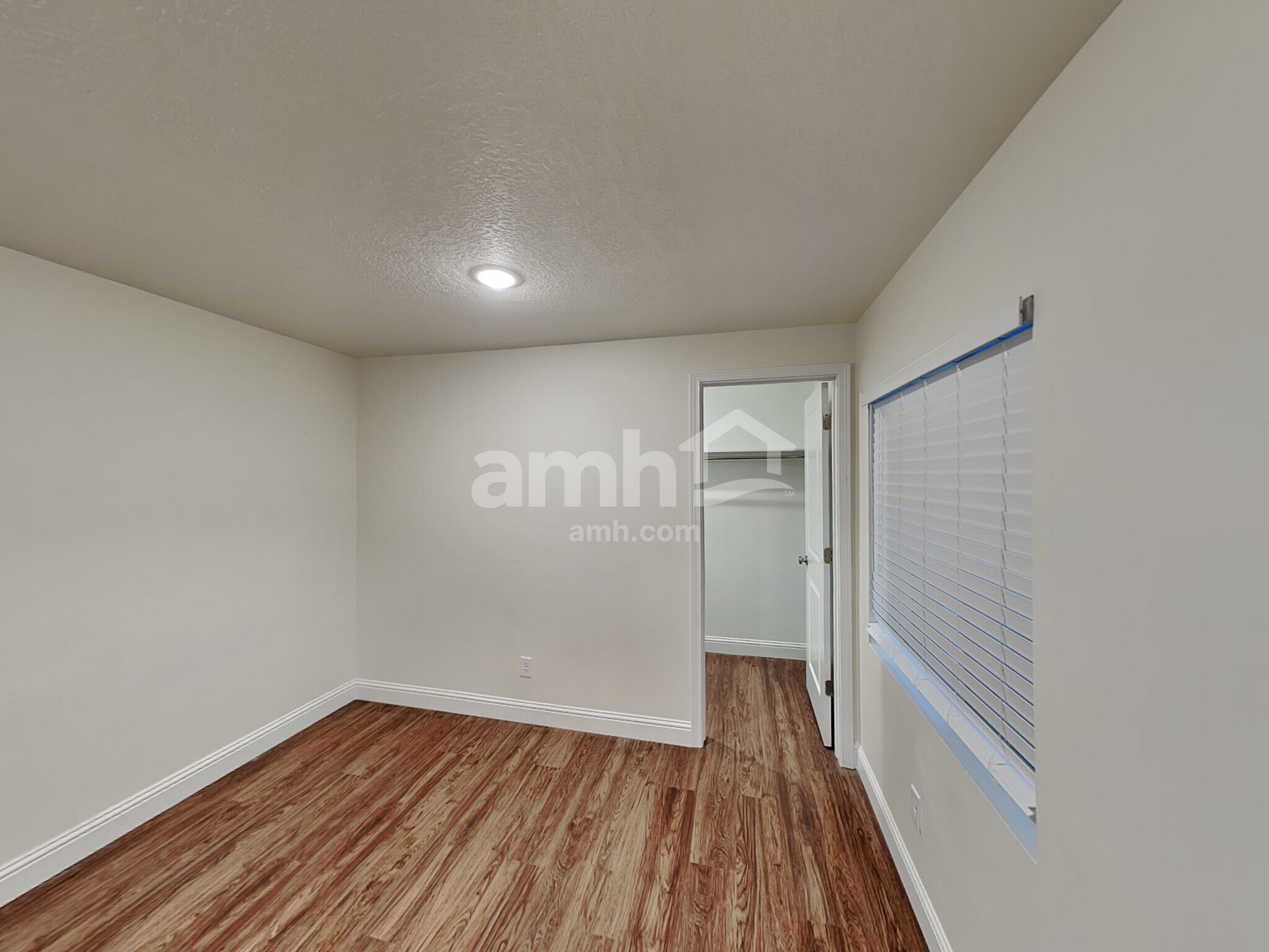 Building Photo - 6094 S Jordan Pkwy W