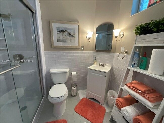 Building Photo - 10210 Collins Ave