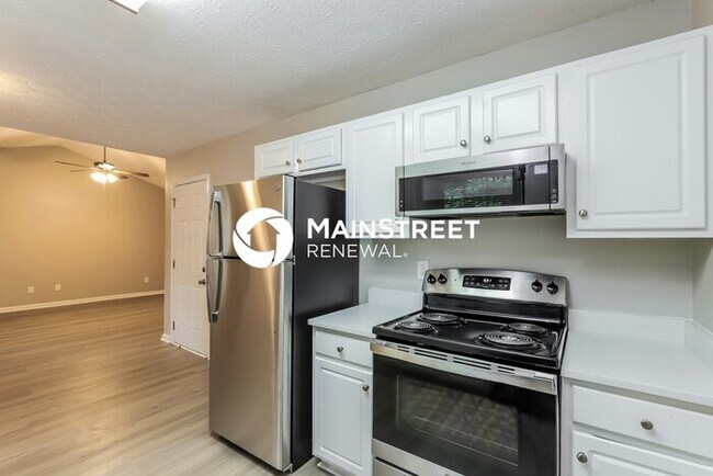 Building Photo - 3 Bedroom Pet-Friendly Home in Gainesville, GA with Main Street Renewal
