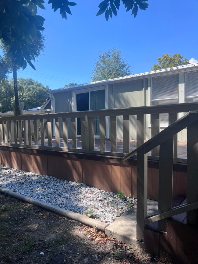 Building Photo - 2363 Susan Dr