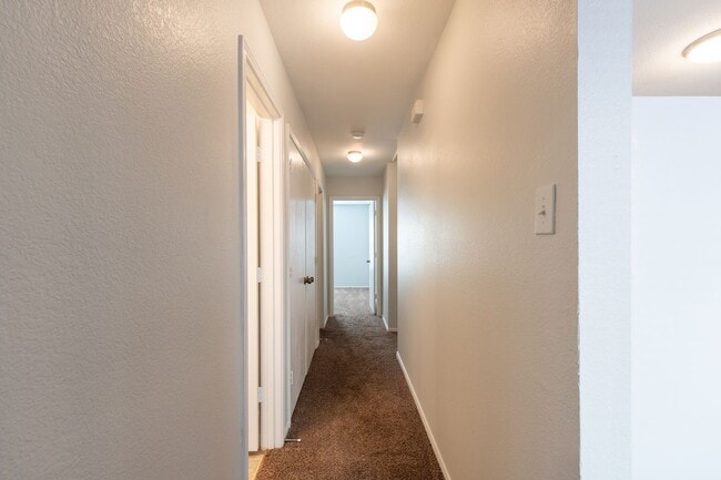 Building Photo - Spacious 4-Bedroom Home with Private Fenced Yard in Fort Worth