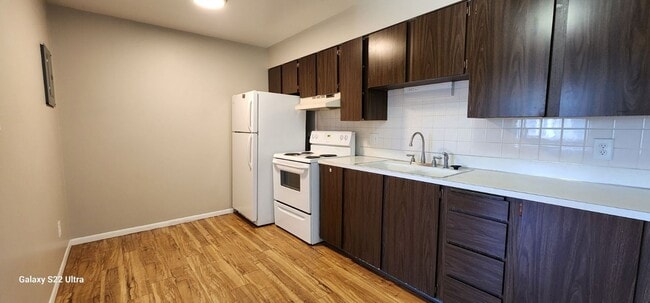 Interior Photo - Windwood Manor