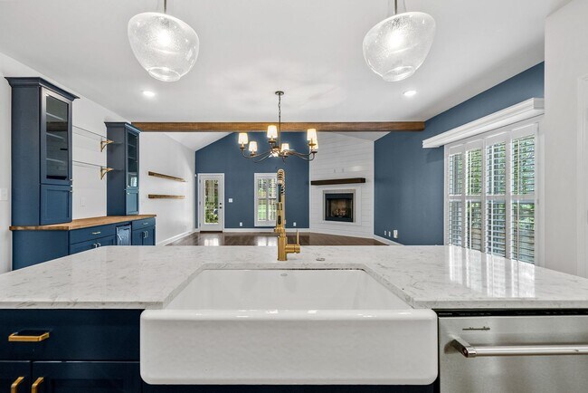 Building Photo - Elegant 4-Bedroom Home with Vaulted Ceilin...