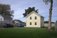 Building Photo - 588 North St