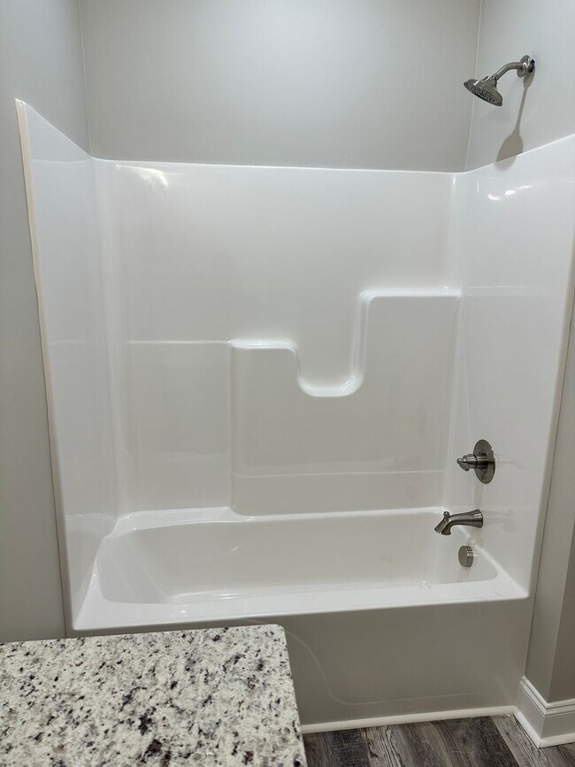 Building Photo - 2760 Cedrus Ave