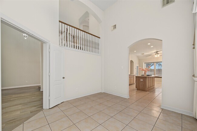 Building Photo - 5807 Bayberry Way
