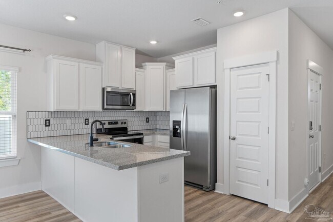 Building Photo - 9483 Nature Crk Cir