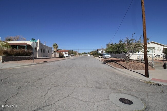 Building Photo - 3200 Richmond Ave