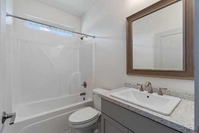 Building Photo - 4464 Goldfinch Way