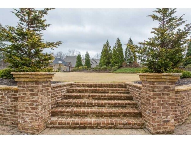 Building Photo - 1330 Atherton Park