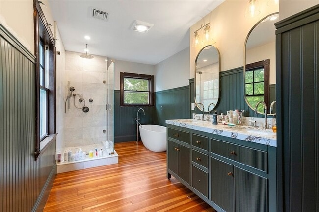 Building Photo - 12 Windermere Ave