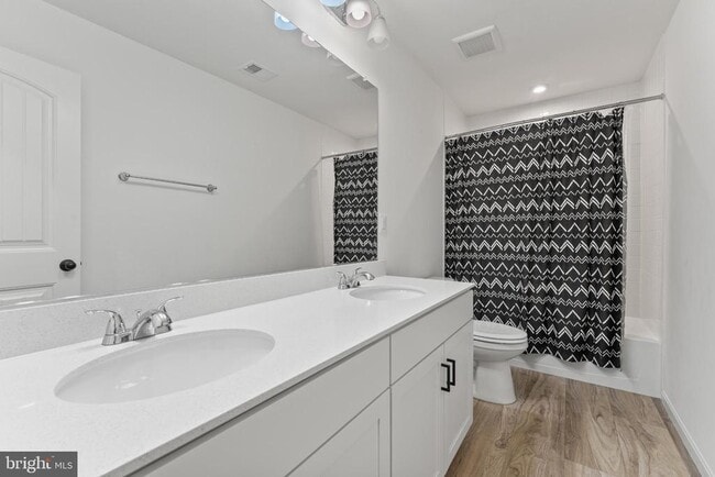 Building Photo - 5508 Redgum Ln