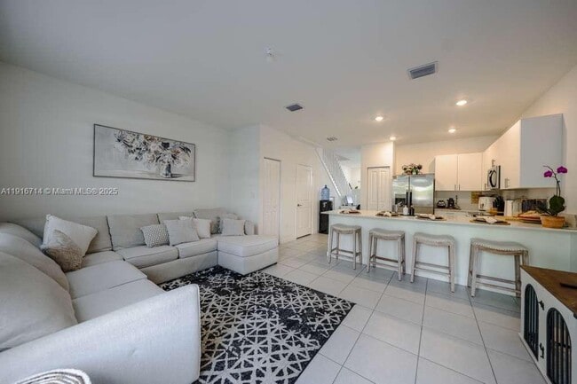 Building Photo - 12869 SW 233rd Terrace