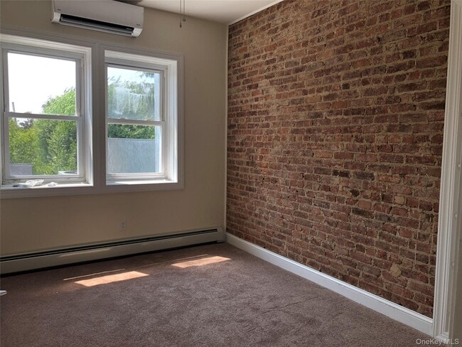 Building Photo - 6 Nassau Blvd