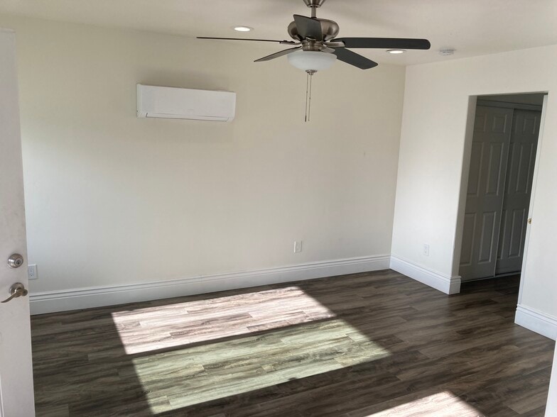 Building Photo - 4701 16th Ave