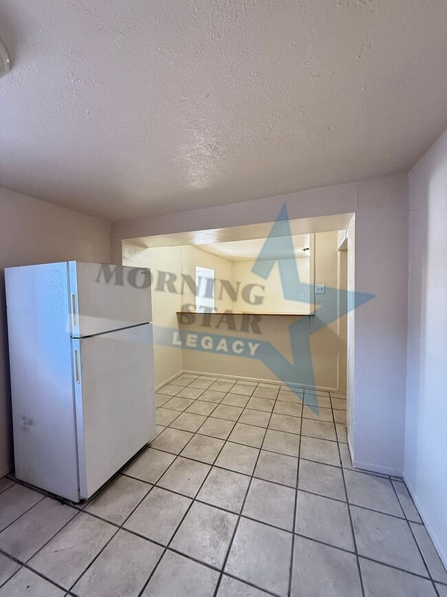 Building Photo - 316 Augustine Ave