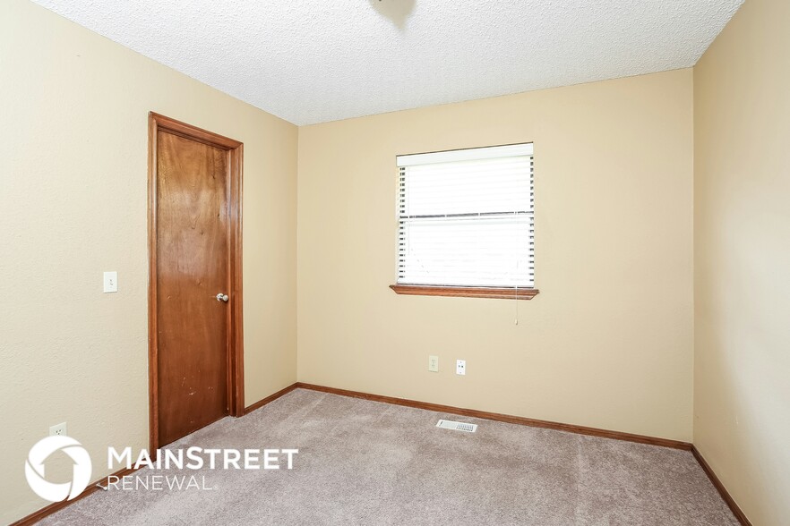 Building Photo - 11233 Cimarron Dr