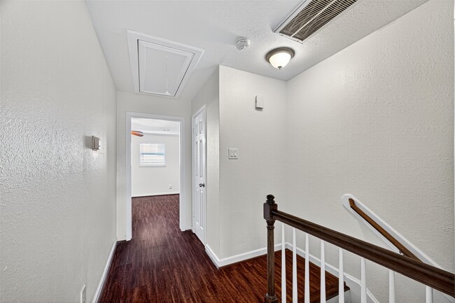 Building Photo - 2706 Mason St