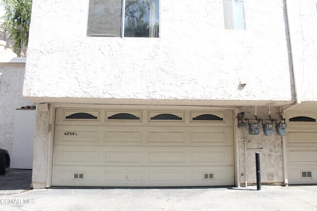 Building Photo - 6254 Shoup Ave