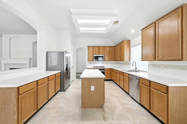 Building Photo - 14411 Gadshill Cir