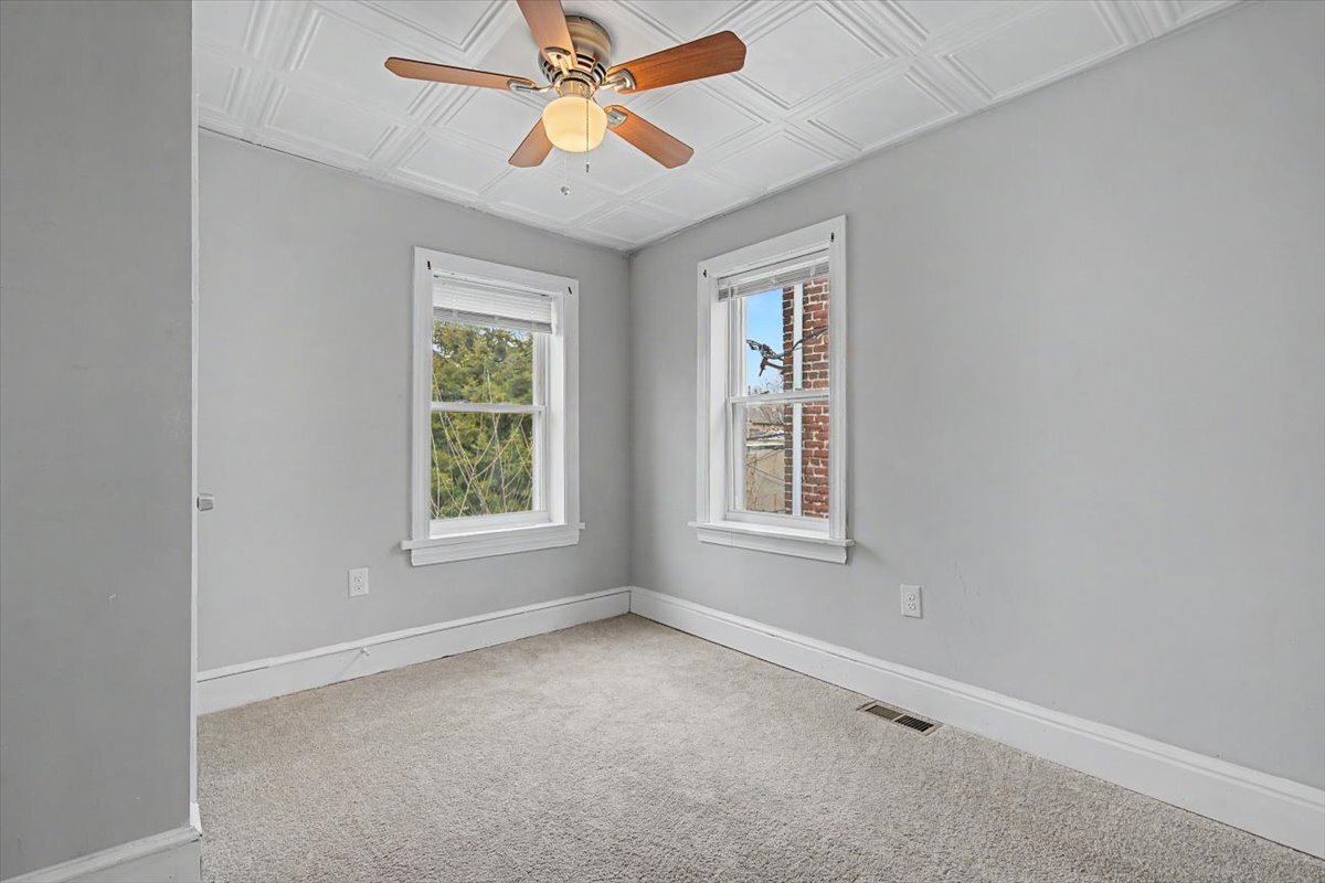 Building Photo - 203 N DuPont St