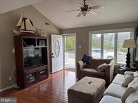 Building Photo - 156 Rodman Dr
