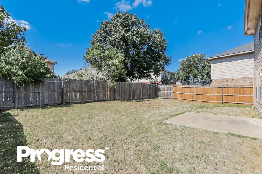 Building Photo - 7334 Tree Ridge Ct