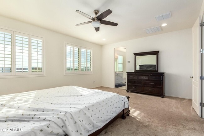 Building Photo - 9567 W Robin Ln