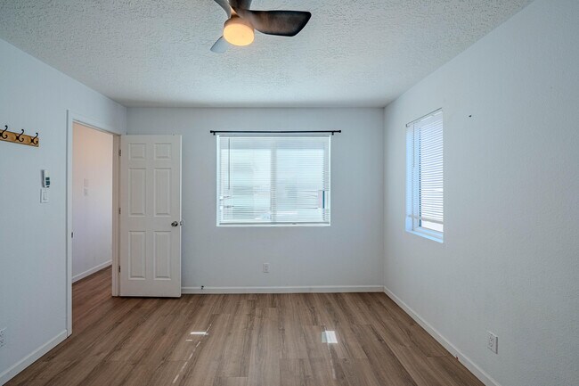 Building Photo - 4929 Black Dr NW