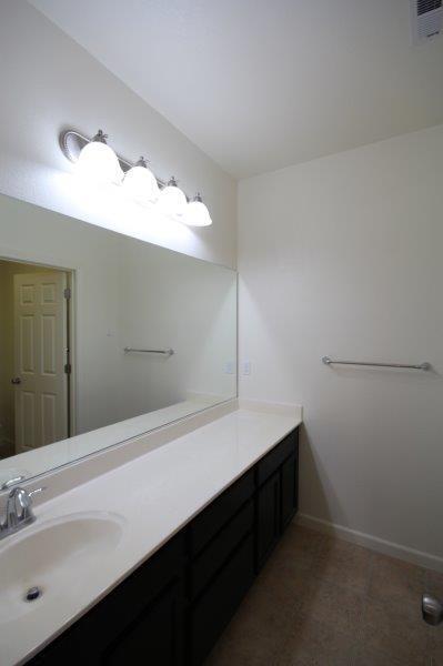 Building Photo - Gorgeous Elk Grove Home