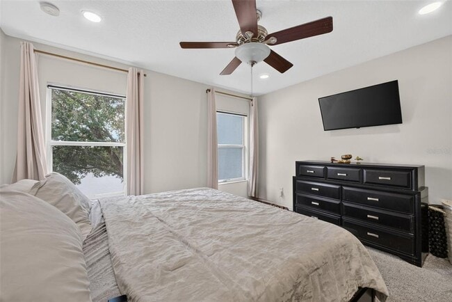 Building Photo - 6086 Chapledale Dr