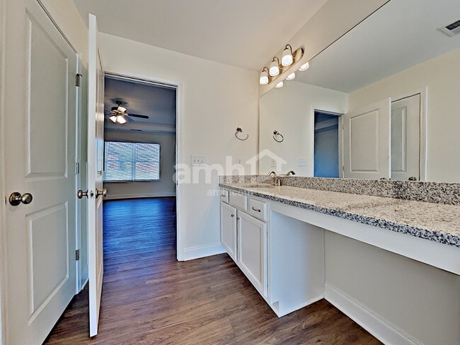 Building Photo - 2491 Napa Valley Dr