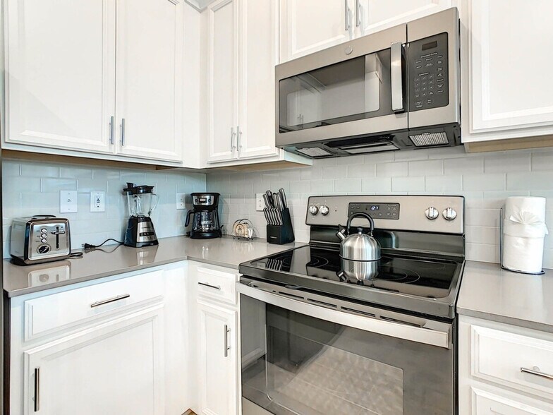 Building Photo - 1199 Drop Ln