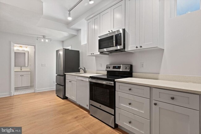 Building Photo - 4832 Van Ness St NW
