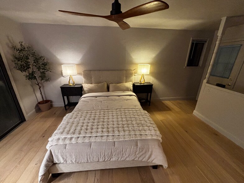 Building Photo - 9032 Howell Ln