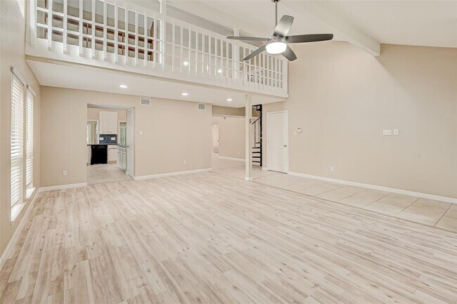 Building Photo - 2302 Brook View Ln