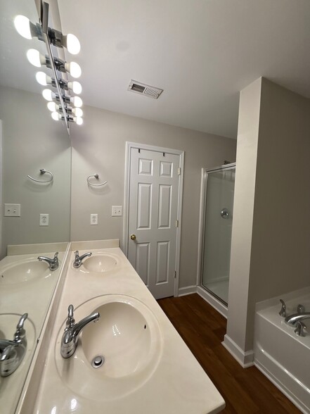 Building Photo - 5915 Pisgah Way