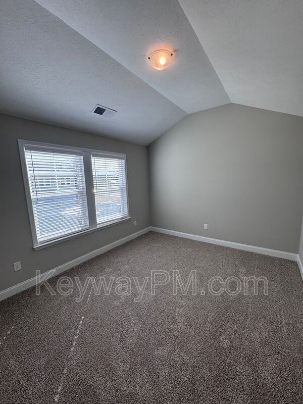 Building Photo - 2047 Denmark Ave SE