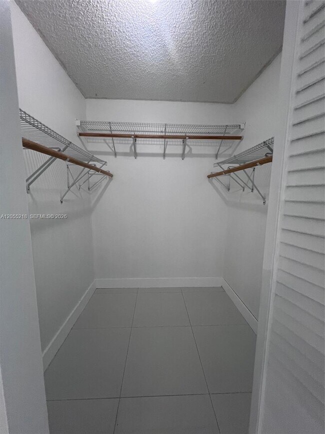 Building Photo - 13056 SW 88th Ln