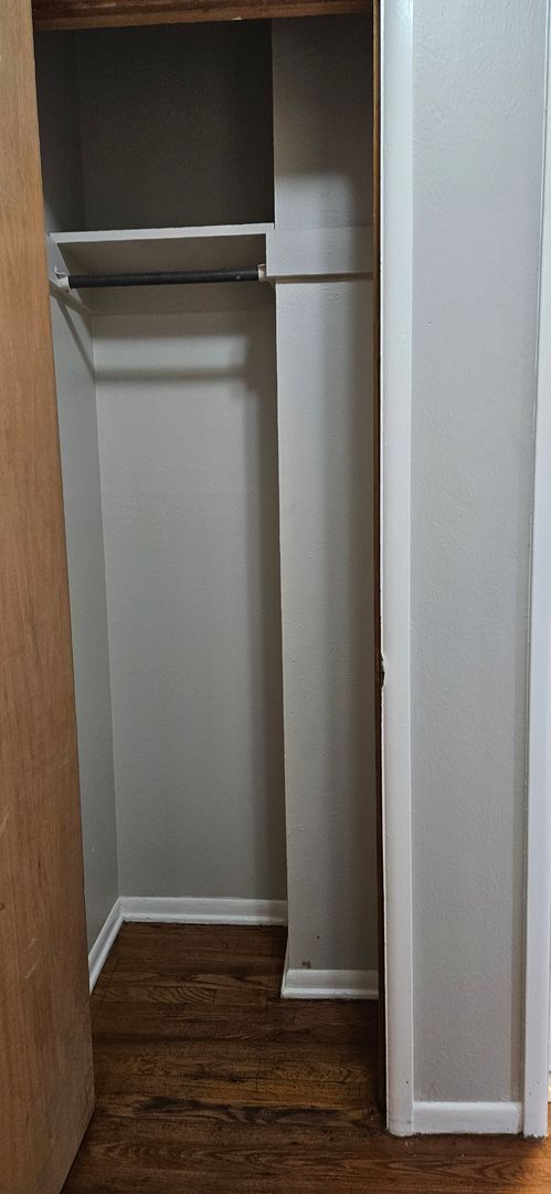 Building Photo - 1134-1138 N Akron St