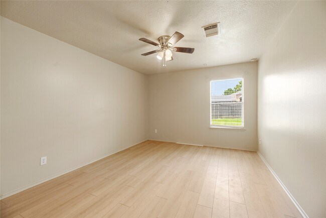 Building Photo - 19526 Cliffsage Ct