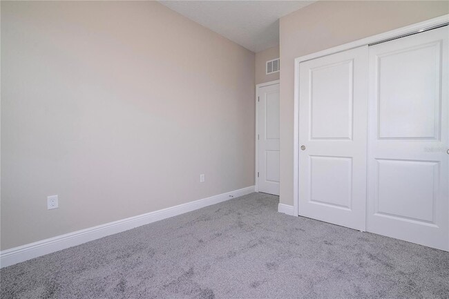 Building Photo - 16350 Hamlin Vw St