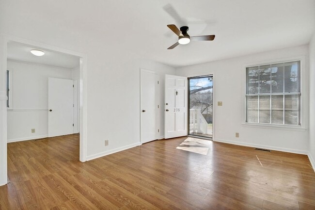 Building Photo - 238 Townes Dr