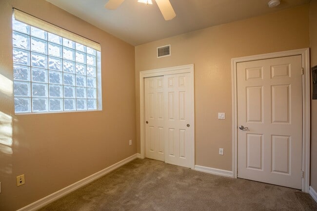 Building Photo - Stylish and Spacious Corner Unit with Modern Comforts in the Heart of San Diego