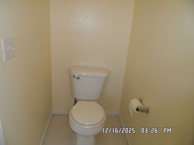 Building Photo - 4 Bedrooms, 2 Bathrooms, 3 Car Garage, 1899 sq. ft., Large Fenced, Front Yard Lawn, Near Schools ...