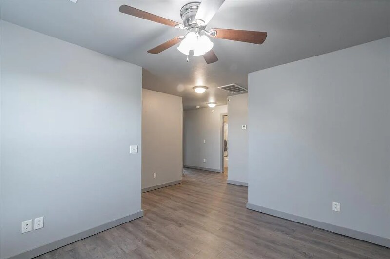 Building Photo - 604 NW 175th St