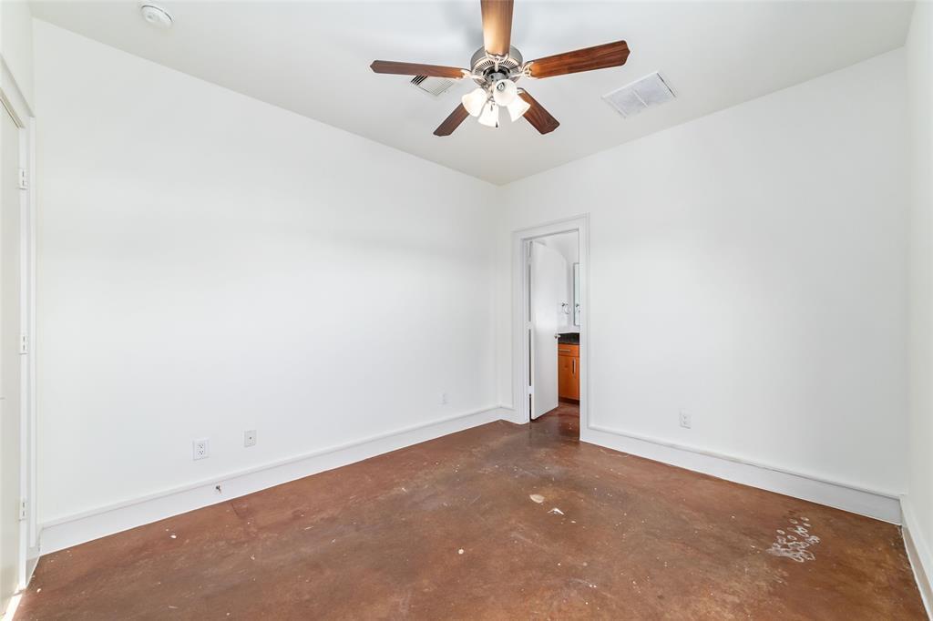 Building Photo - 821A W 25th St
